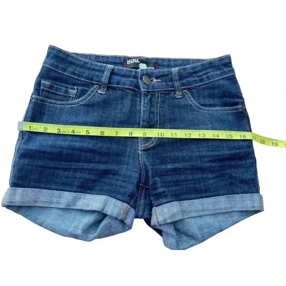 Women’s BDG Urban Outfitters Denim Shortie Shorts• Blue Dark Wash Cuff Mid Rise - Picture 4 of 9